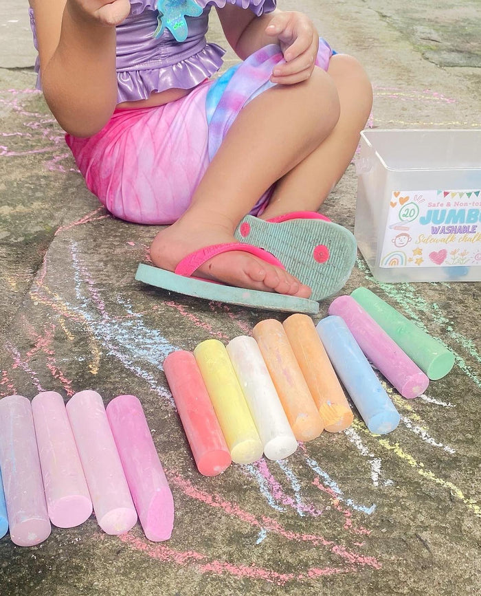 Matmat Lulu Jumbo Outdoor Washable Chalks