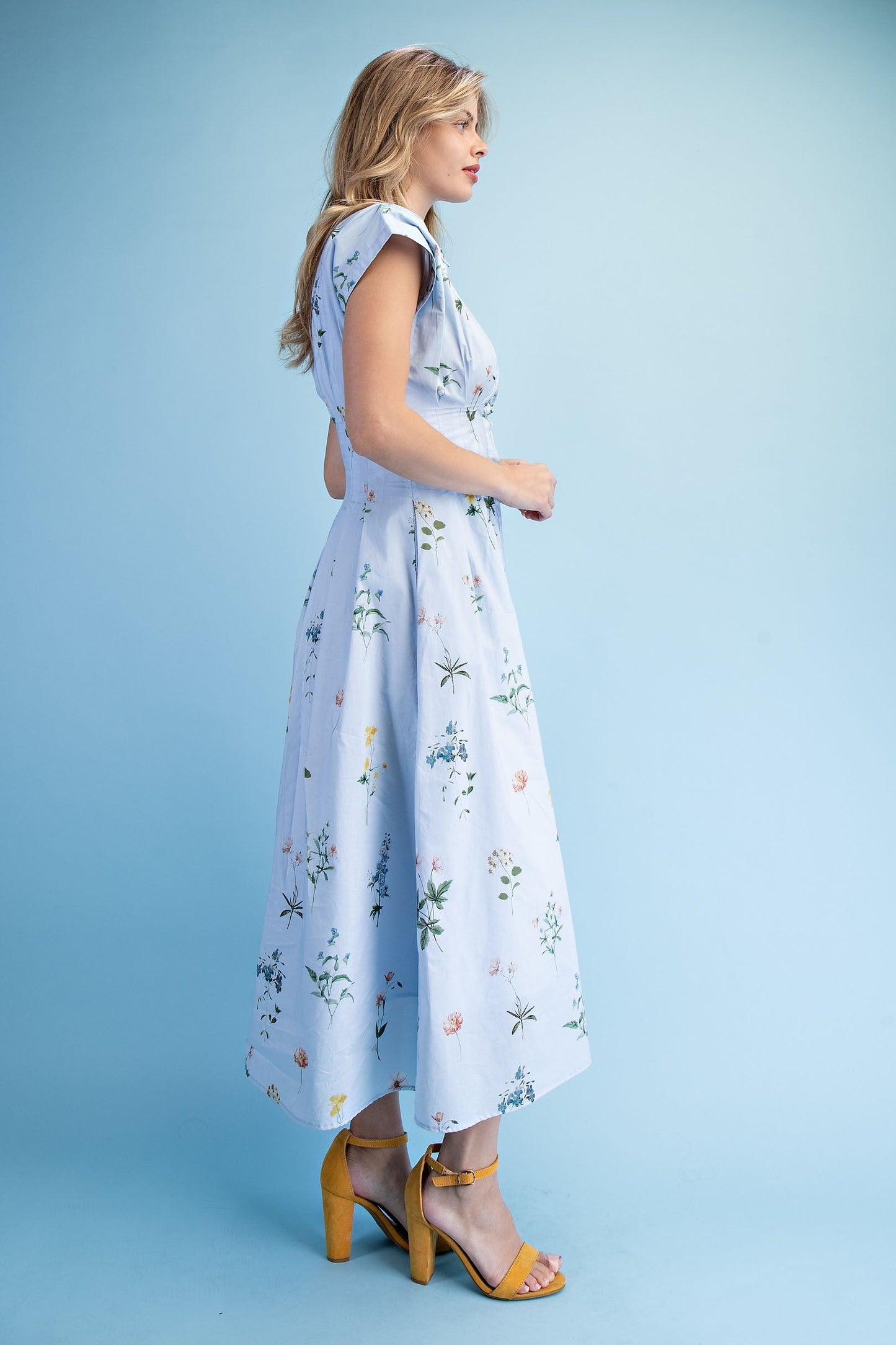 Shiloh Sleeveless Button Down Floral Print Midi Dress Blue
