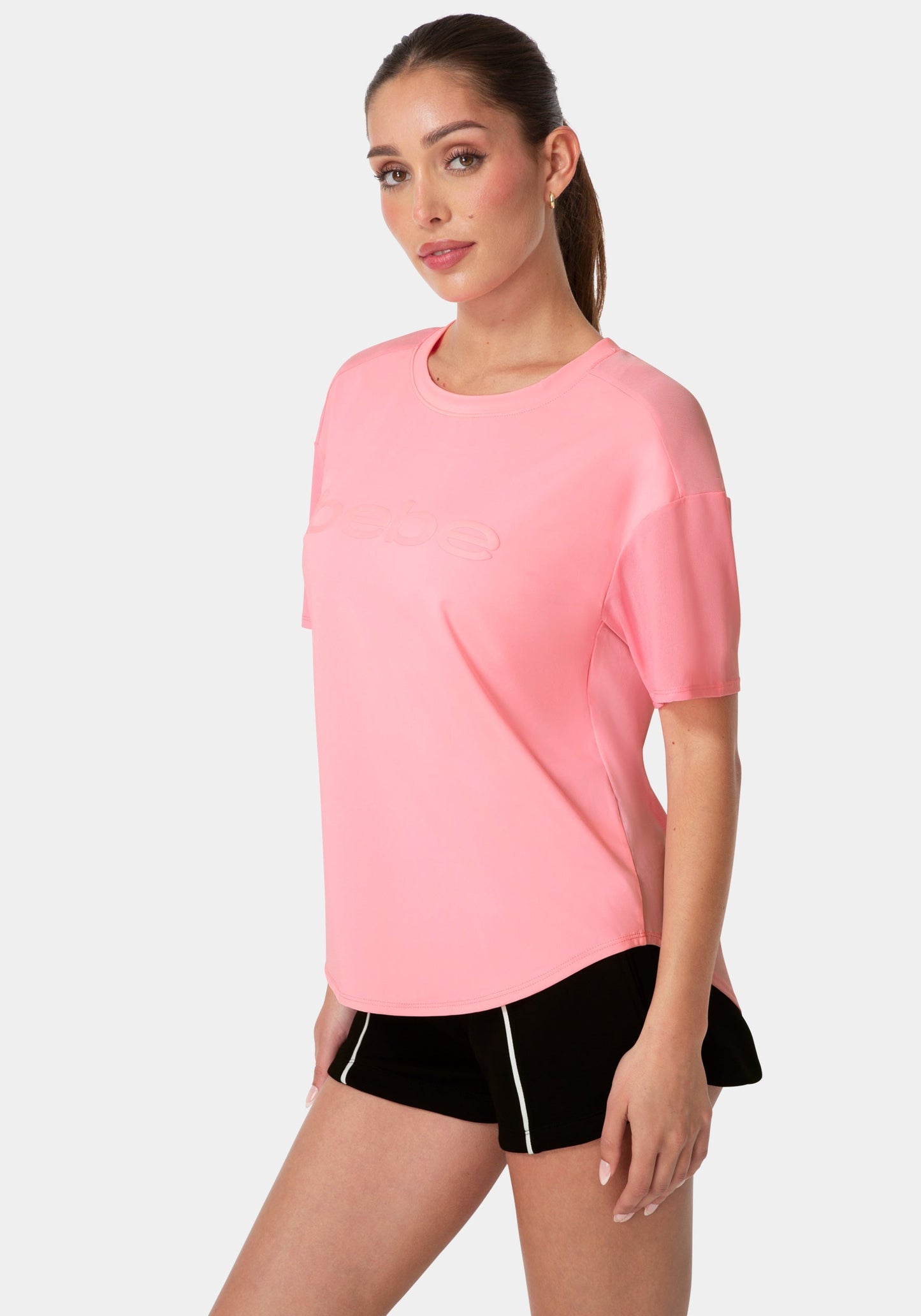 Curved Hem Tee W Puff Paint Logo