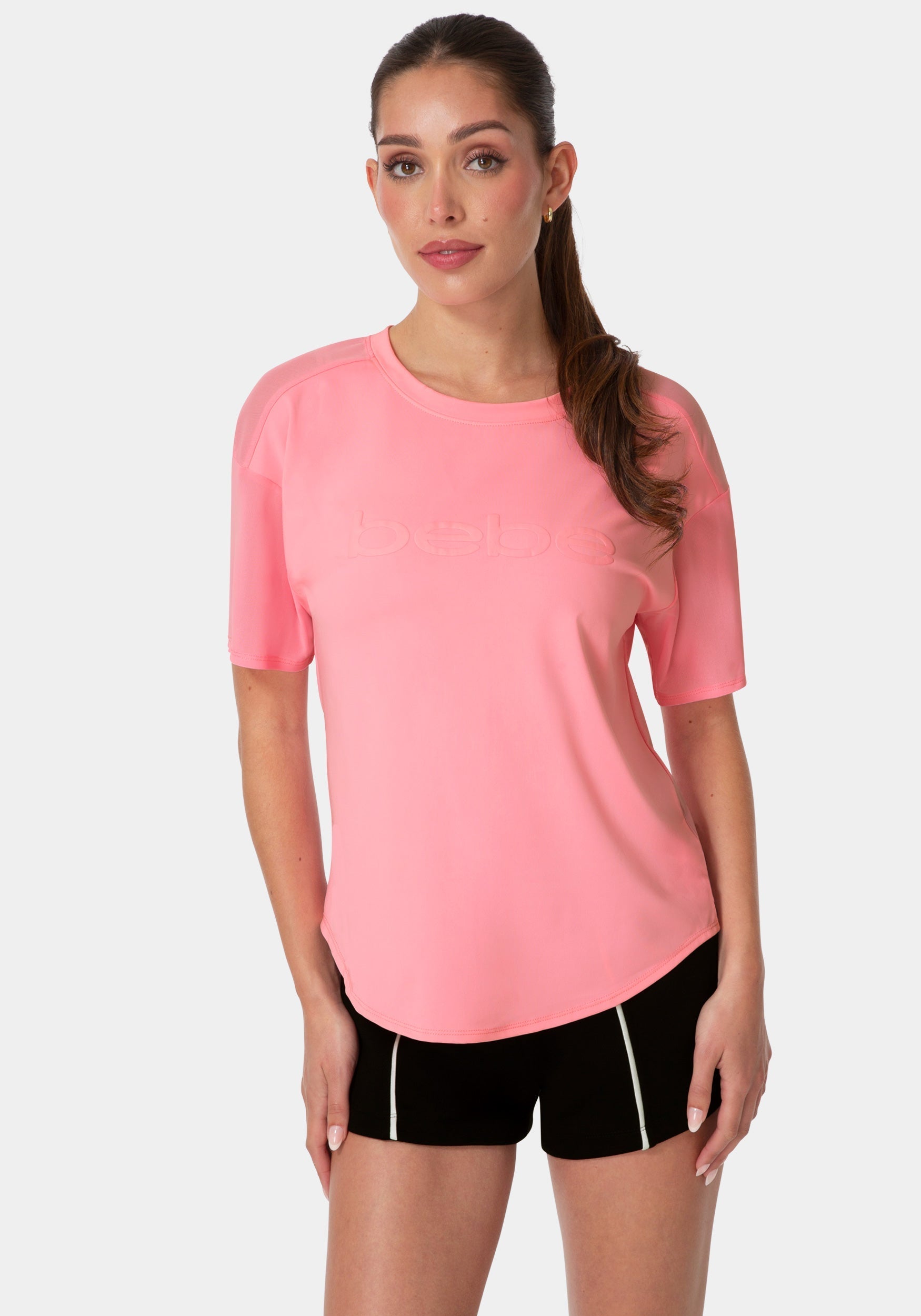Curved Hem Tee W Puff Paint Logo