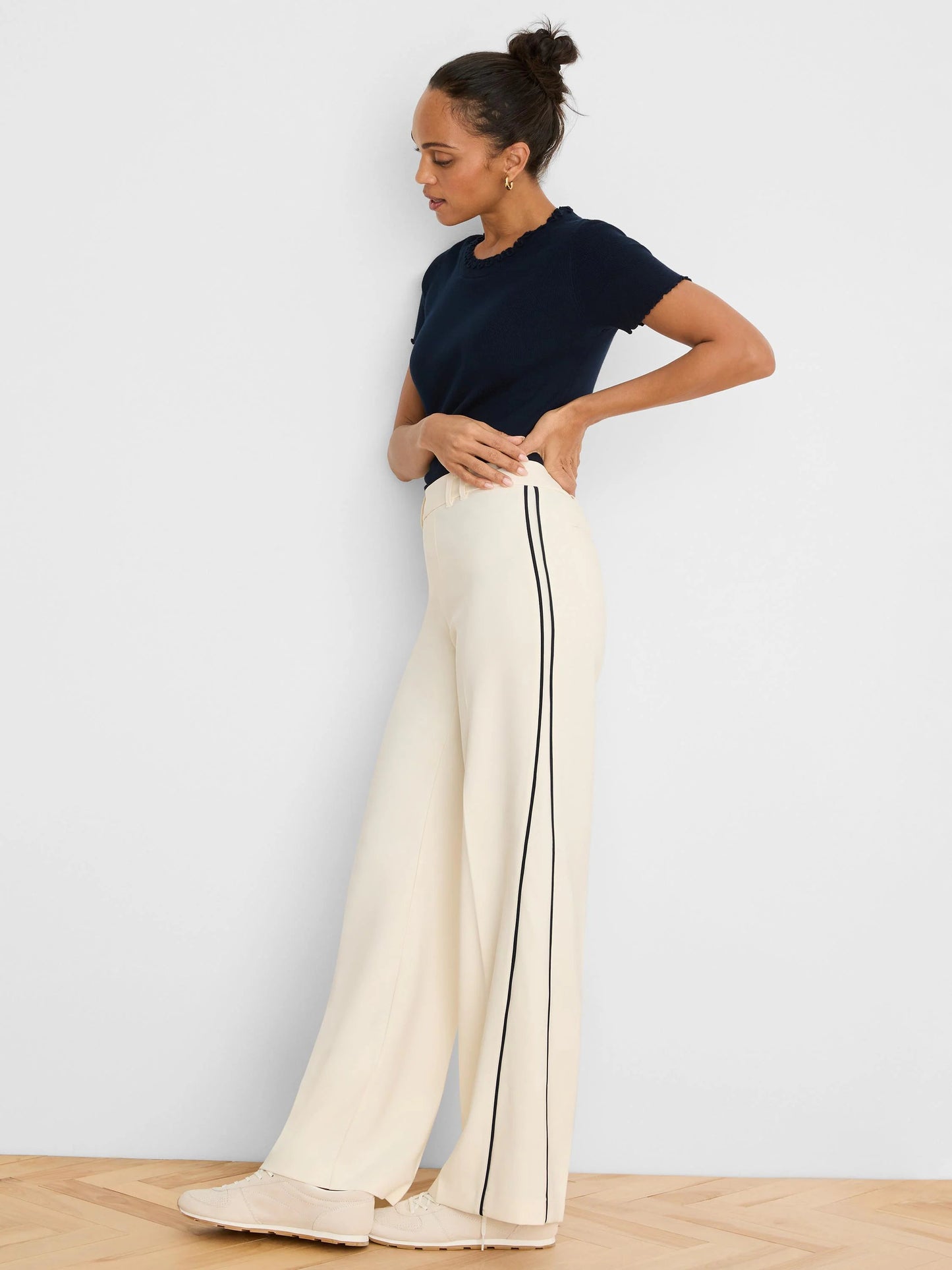 Piped Wide Leg Sleek Stretch Pant