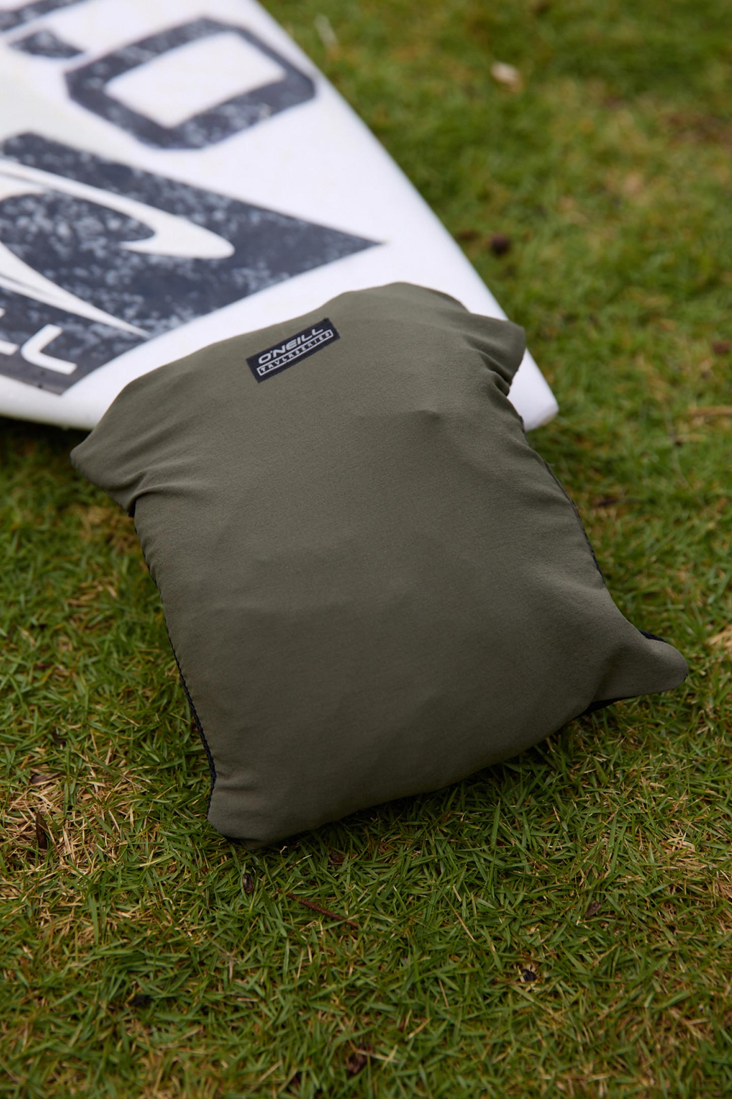 TRVLR Cargo 20" Hybrid Shorts