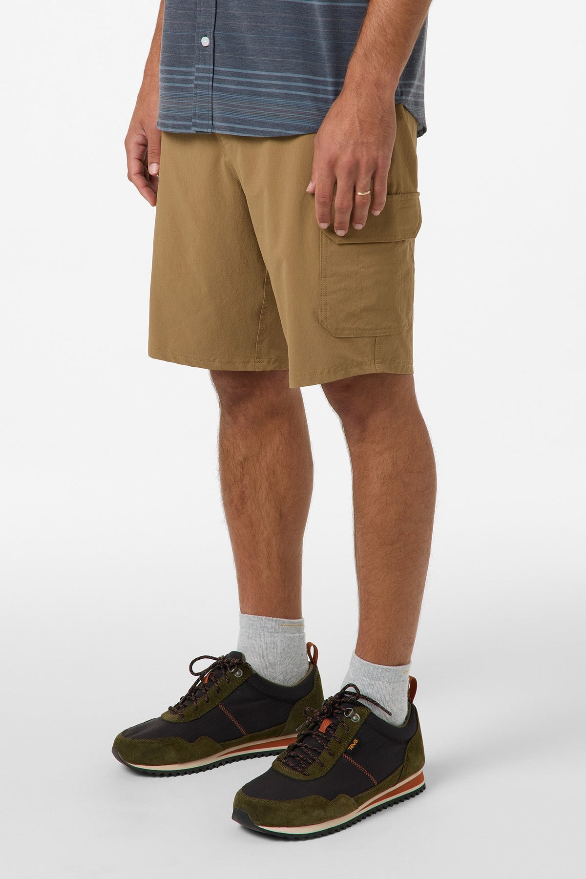 TRVLR Cargo 20" Hybrid Shorts