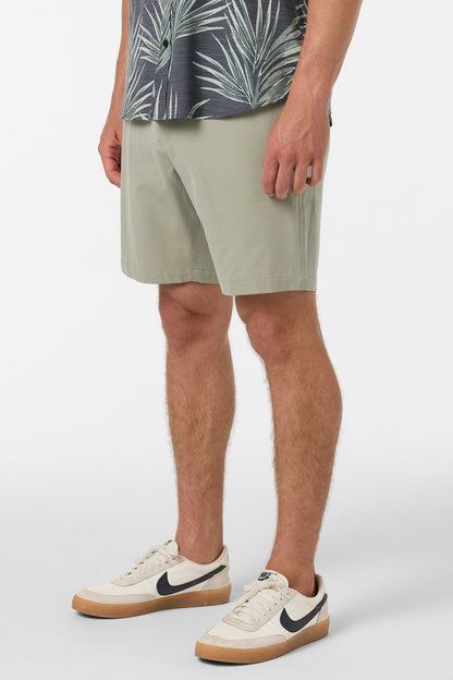 Reserve Light Check Elastic Waist 18" Hybrid Shorts