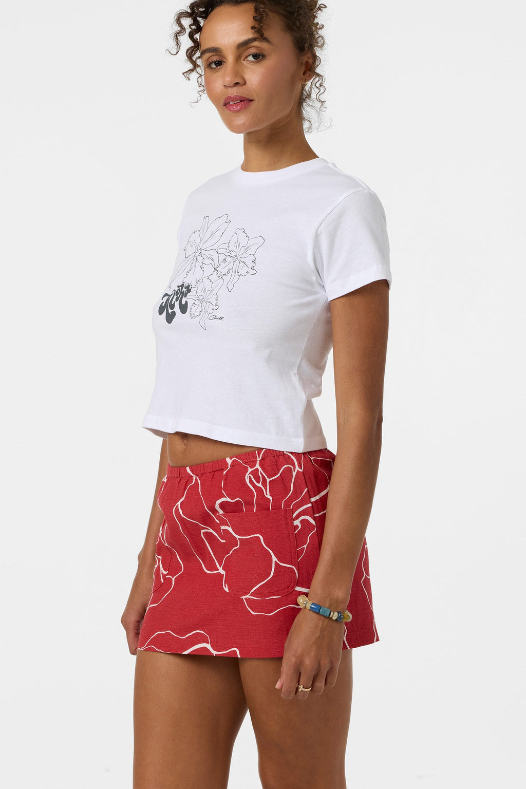 Ariah Hawaii Fitted Tee