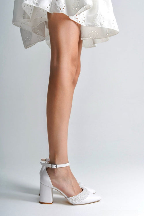 Andromeda | White High Heels