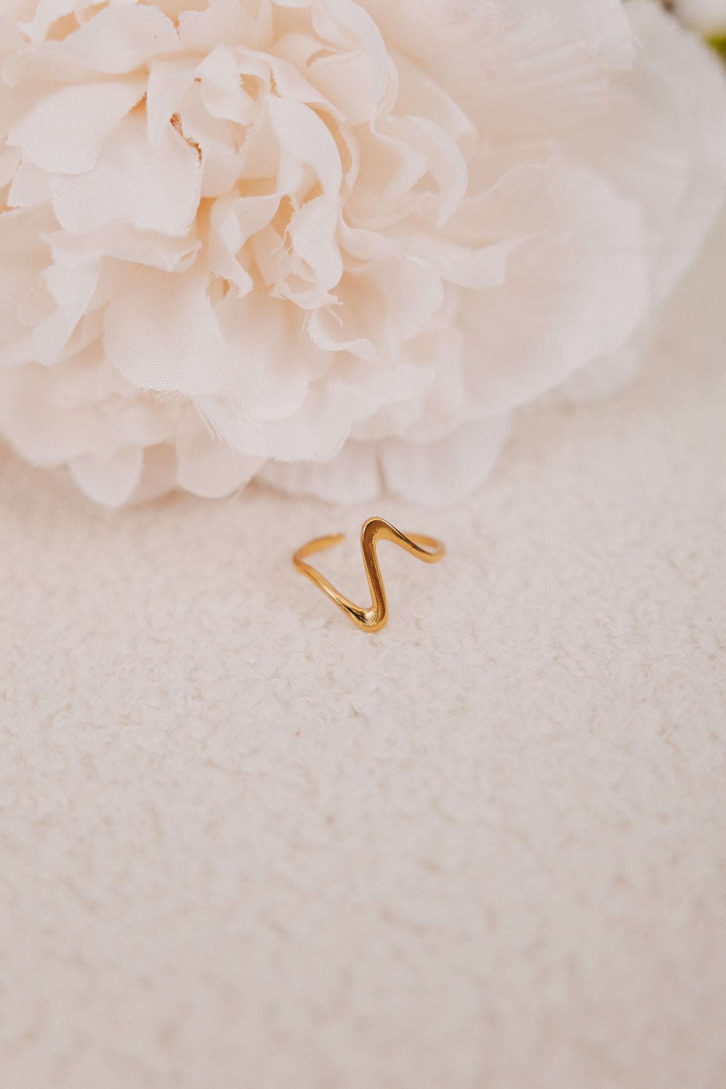 Aperture Ring - 18K Gold Plated