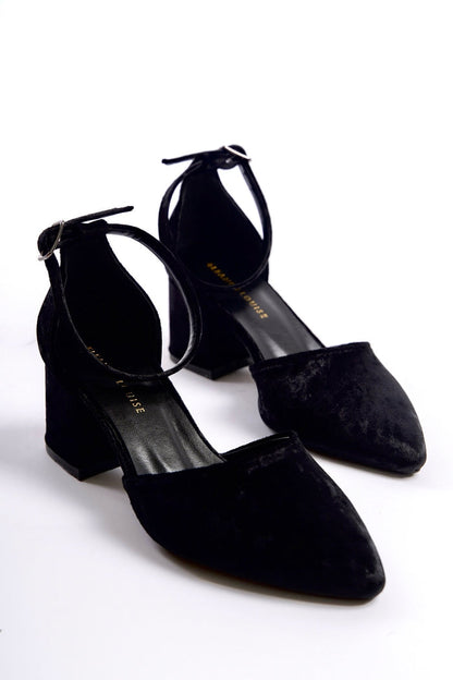 Hlin | Black Velvet Mid Heels